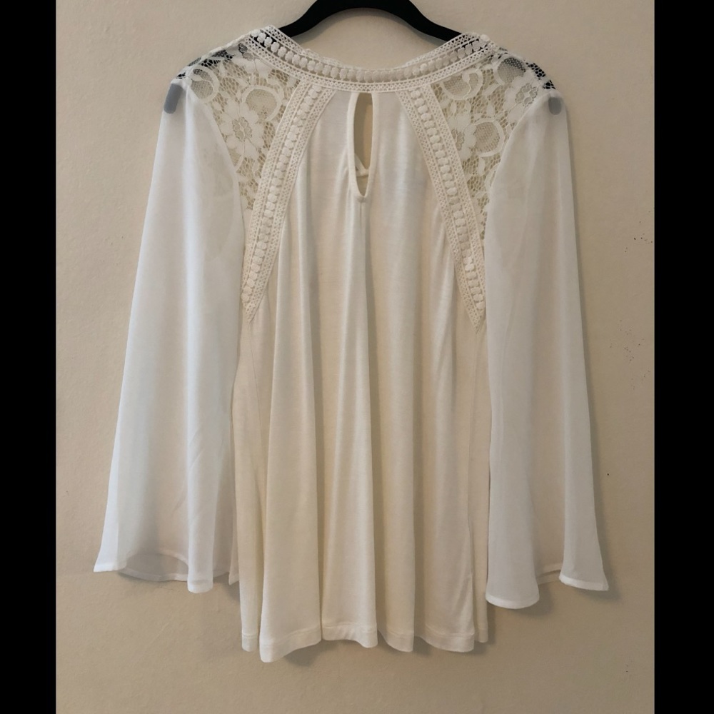 🥳 3 for $15 🥳 ♥️NY & Co Romantic Blouse